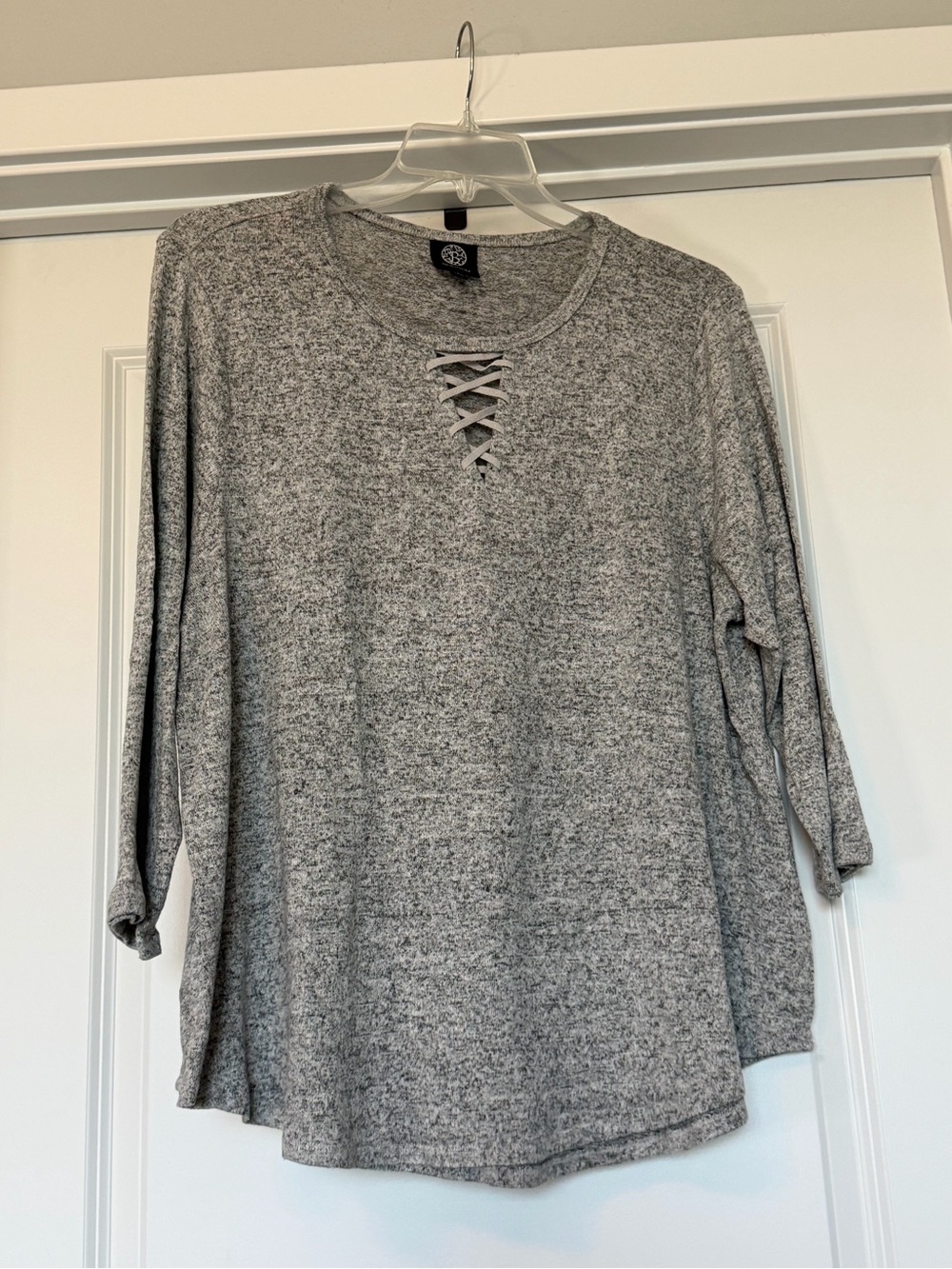 Bobeau Heather Gray Lace-Up Knit Top 3/4 Sleeve Soft Stretch Size XL